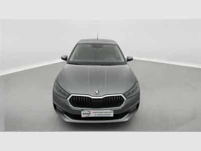 Skoda Fabia 1.0 TSI 95cv Selection CARPLAY / FULL LED / PDC AR / JA 15" (2025) - Foto 4