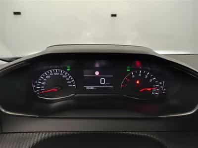 Peugeot 2008 1.2 PureTech Active NAVI/PDC (2020) - Foto 10