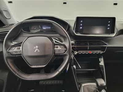 Peugeot 2008 1.2 PureTech Active NAVI/PDC (2020) - Foto 9