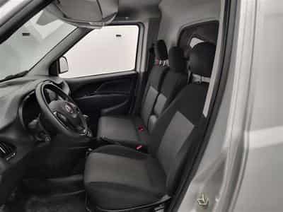 Fiat Doblo 1.6 MJET Cargo CLIM / CARPLAY (2023) - Foto 7