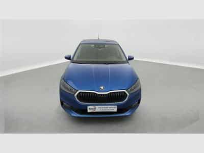 Skoda Fabia 1.0i Selection CARPLAY / FULL LED / KEYLESS / PDC AR (2026) - Foto 4