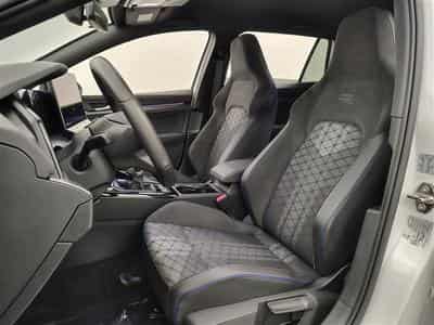 VW Golf 1.5 eTSI 150cv R-Line CARPLAY / FULL LED / CAMERA / JA 17" (2025) - Foto 7