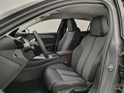 Peugeot 308 1.5 BlueHDi 130cv EAT8 Allure NAVI / FULL LED / CAMERA 360° (2026) - Photo 7