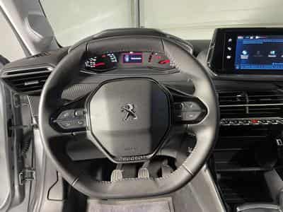 Peugeot 208 1.2 ESSENCE 75 CV ALLURE STYLE CARPLAY 5P (2023) - Photo 8