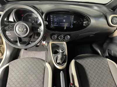 Toyota Aygo 1.0 VVT-I 72 DESIGN BLUETOOTH (2023) - Photo 3