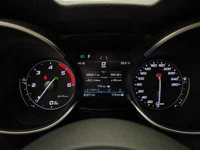 Alfa-Romeo Stelvio 2.2 MJD Sprint (2021) - Foto 10