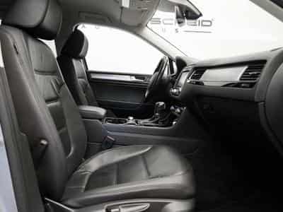 VW Touareg V6 TDI Terrain Tech 4M *19 *AHK *Leder (2015) - Photo 9