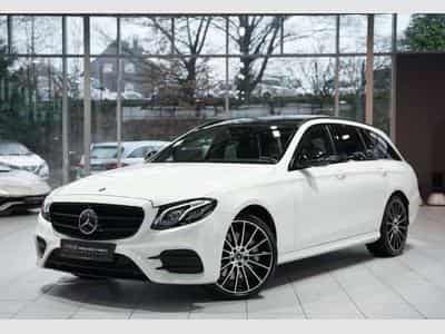 Mercedes E 400 d T 4M AMG Line *2.H *Distr.*Pano*H-UP*AHK (2018) - Photo 1
