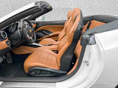 Ferrari California California T / 3.9 V8 / 4-Sitzer / (2015) - Foto 6