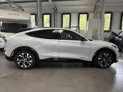 Ford Mustang Mach-E AWD EXtended Range 99 kWh (2022) - Photo 2