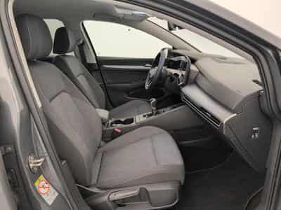 VW Golf VIII 2.0 TDI SCR 115 BVM6 LIFE (2025) - Foto 9