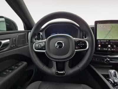 Volvo XC60 FACELIFT B5 AWD Black Edition Plus / Essence (2025) - Foto 12