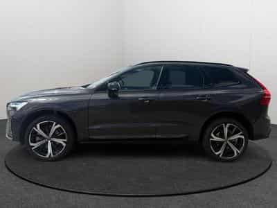 Volvo XC60 B5 AWD Ultra Dark / Essence (2025) - Foto 4