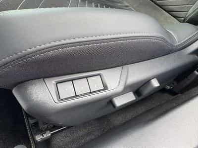 Peugeot 2008 2008 PureTech 130 EAT8 GT (2024) - Photo 7