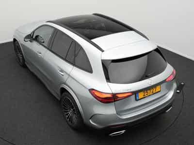 Mercedes GLC 220 d 4MATIC AMG-Line (2025) - Photo 13