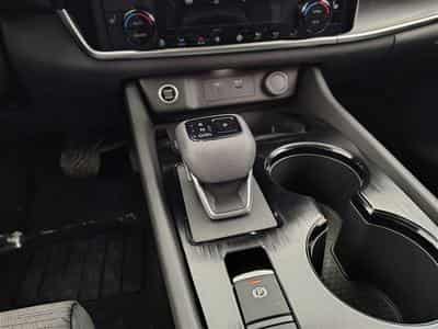 Nissan X-Trail 1.5 DIG-T 2WD X-Tronic Acenta 7pl. CARPLAY / FULL LED / CAM (2026) - Photo 12