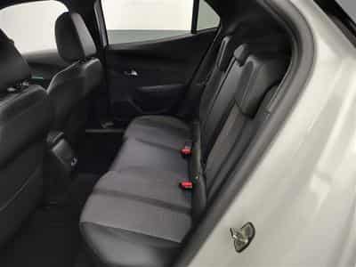 Peugeot 2008 1.2 PureTech 130Cv EAT8 Allure S-CUIR / NAVI / FULL LED (2023) - Foto 13