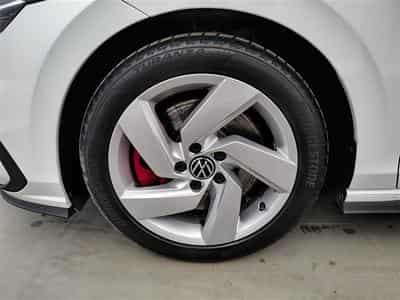 VW Golf 2.0 TSI 245cv GTI NAVI / FULL LED / CAMERA / JA 17" (2024) - Foto 6