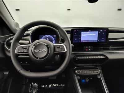 Fiat 600 1.2 Hybrid 136cv DCT Icone NAVI / FULL LED / KEYLESS / CAM (2025) - Photo 9