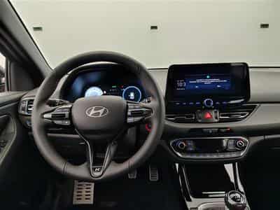 Hyundai i30 Combi 1.0 T-GDi 115cv N-Line NAVI / FULL LED / CAMERA / JA17 (2026) - Foto 9