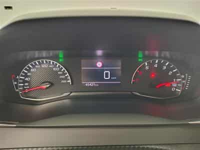 Peugeot 2008 1.2 PureTech 100Cv Active CARPLAY / PDC (2023) - Foto 10