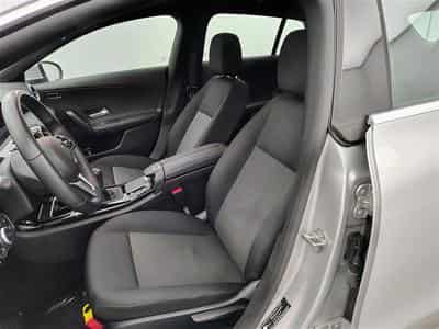 Mercedes CLA 180 180d Business Solution NAVI/FULL LED/JA16/PDC AV AR (2021) - Foto 7
