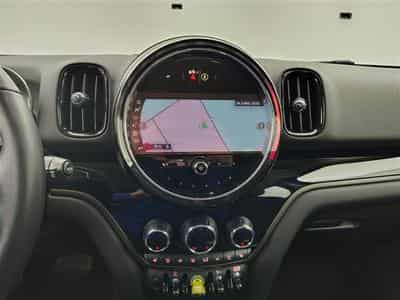 MINI Countryman 1.5A PHEV Cooper SE ALL4/NAVI/FULL LED/JA17/PDC (2023) - Foto 11
