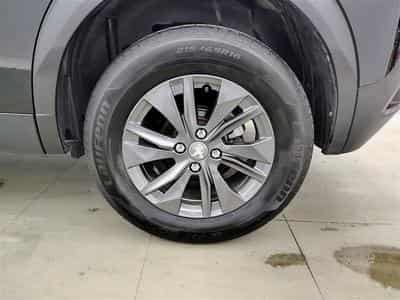Peugeot 2008 1.2 PureTech STYLE 131cv EAT8 / NAV (2023) - Foto 6