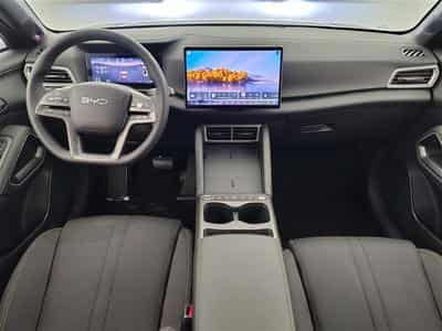 BYD Atto 2 1.5 DM-i Active CARPLAY / FULL LED / CAMERA (2026) - Photo 8