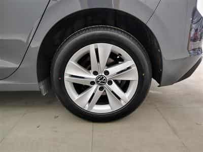 VW Golf 1.0 eTSI Life Business Premium OPF DSG (2023) - Photo 6