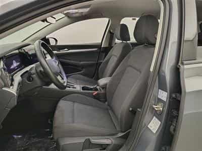 VW Golf 1.0 eTSI Life Business Premium OPF DSG (2023) - Photo 7