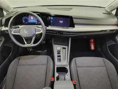 VW Golf 1.0 eTSI Life Business Premium OPF DSG (2023) - Photo 8
