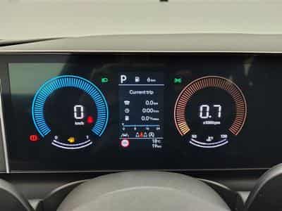 Hyundai Tucson 1.6 T-GDi 150cv DCT Black Edition NAVI / FULL LED / CAMERA (2026) - Foto 10