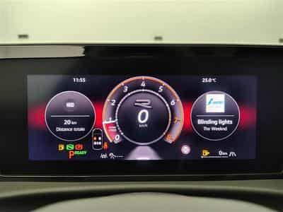 VW T-Roc 1.5 TSI 150cv DSG R-Line CARPLAY / FULL LED / PANO / CAMERA (2026) - Foto 10