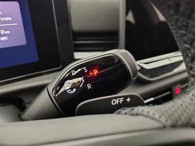 VW T-Roc 1.5 TSI 150cv DSG R-Line CARPLAY / FULL LED / PANO / CAMERA (2026) - Foto 12