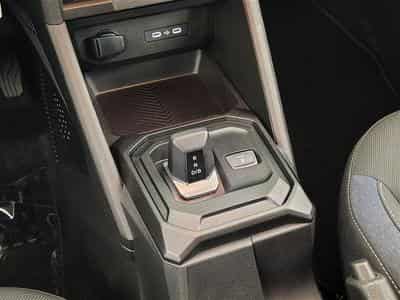 Dacia Duster 1.6 Hybrid EDC CARPLAY / CLIM / FULL LED (2025) - Photo 12