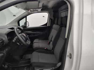 Toyota Proace 1.5 D-4D 130Cv 3PL / CLIM / BLUETOOTH / PDC (2020) - Foto 7