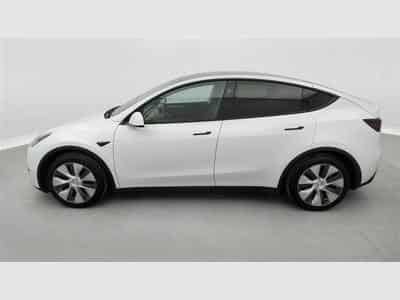Tesla Model Y Standard Range RWD NAVI / FULL LED / CUIR / PANO / CAMERA360 (2024) - Photo 3