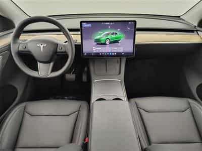 Tesla Model Y Standard Range RWD NAVI / FULL LED / CUIR / PANO / CAMERA360 (2024) - Photo 8