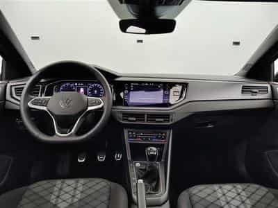 VW Taigo 1.0 TSI R-Line NAVI/TO PANO/FULL LED/JA18/PDC (2022) - Foto 8