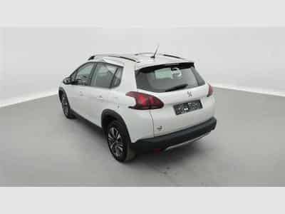 Peugeot 2008 1.5 BlueHDi Allure S&S (EU6.2) (2019) - Foto 2