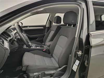 VW Passat 2.0 TDi Style DSG Navi / Led / PDC av+ar (2021) - Foto 7
