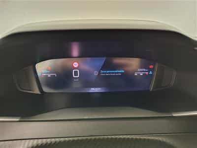 Peugeot 2008 1.2 PureTech Allure CARPLAY / FULL LED / PDC (2025) - Foto 10