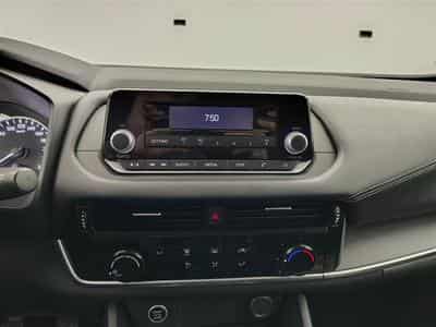 Nissan Qashqai 1.3 DIG-T MHEV Visia (2023) - Foto 11