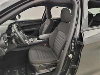 Alfa-Romeo Stelvio 2.2 MJD AT8 Q4 Super NAVI / FULL LED / CAMERA / JA 17" (2023) - Foto 7