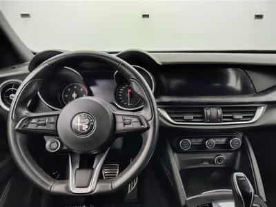 Alfa-Romeo Stelvio 2.2 MJD AT8 Q4 Super NAVI / FULL LED / CAMERA / JA 17" (2023) - Foto 9