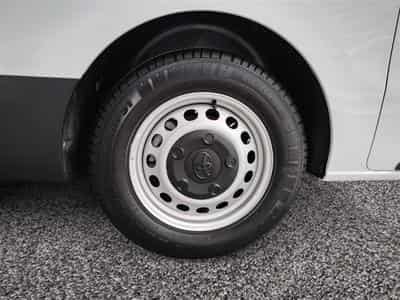 Toyota Proace 2.0 D-4D 145Cv 8PL CLIM / TEL / PDC AR (2025) - Photo 6