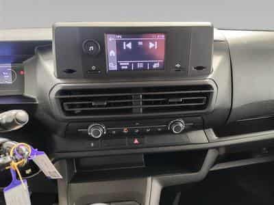 Toyota Proace 2.0 D-4D 145Cv 8PL CLIM / TEL / PDC AR (2025) - Photo 11