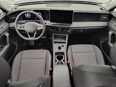 VW Tiguan 1.5 TSI 130cv DSG United CARPLAY / FULL LED / CAMERA 360° (2026) - Foto 8
