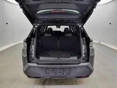 Peugeot 5008 1.2 Hybrid 145Cv e-DCS6 GT 7PL / NAVI / CARPLAY / CAMERA (2025) - Photo 14